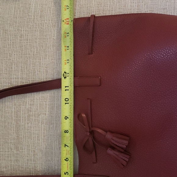 Kate Spade Burgundy Tote 🥳 - Picture 3 of 16